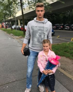 Sasa Kalajdzic with his little sister.
